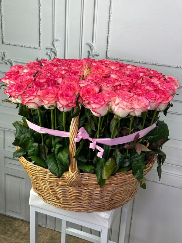 Rosy Dream Basket