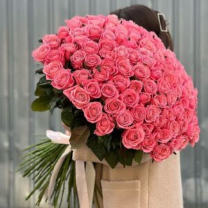 100 Pink Roses Bouquet