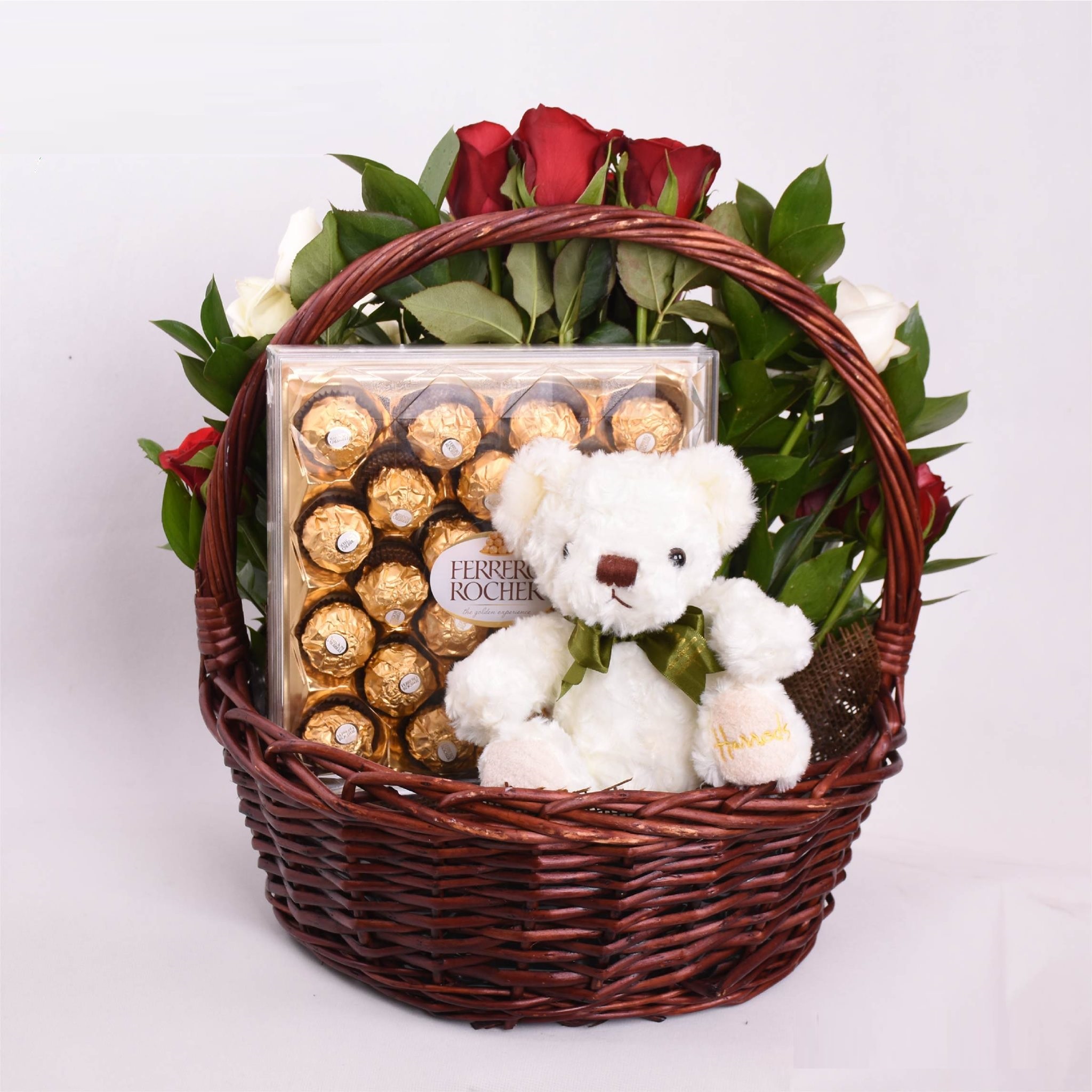 triple love basket كيف تختار باقة ورد مثالية؟ دليل شامل - WowWard ورد وهدايا عمان
