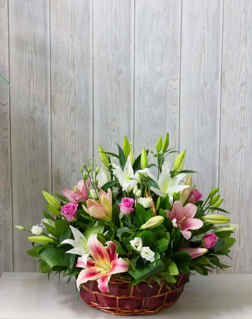 Royal Lily Basket product thumbnail 3