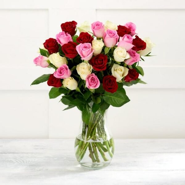 4-3.jpg Love in Bloom