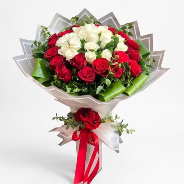 Red & White Rose Harmony Bouquet Red & White Rose Harmony Bouquet